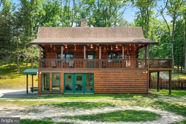 6398 CHAMBERSBURG RD, Fayetteville, PA 17222