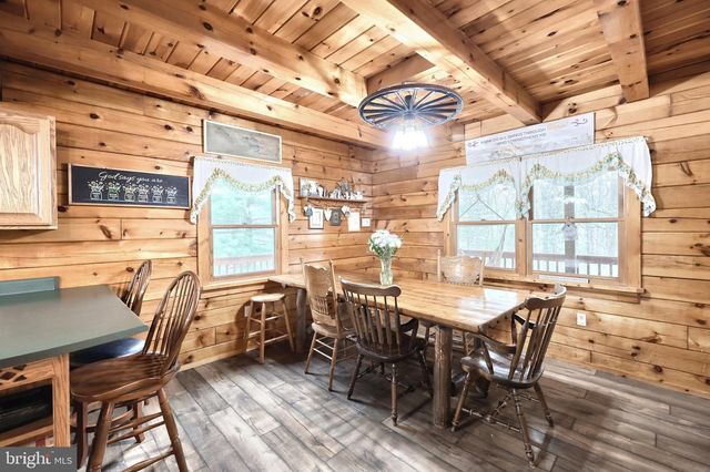 6398 CHAMBERSBURG RD, Fayetteville, PA 17222