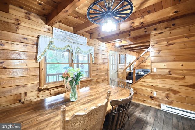 6398 CHAMBERSBURG RD, Fayetteville, PA 17222
