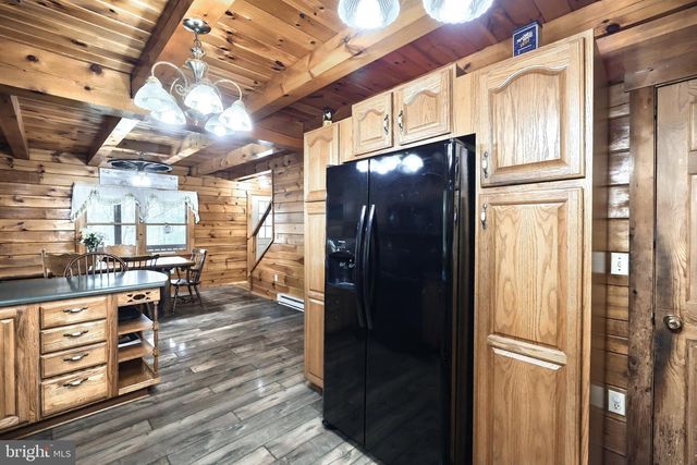 6398 CHAMBERSBURG RD, Fayetteville, PA 17222