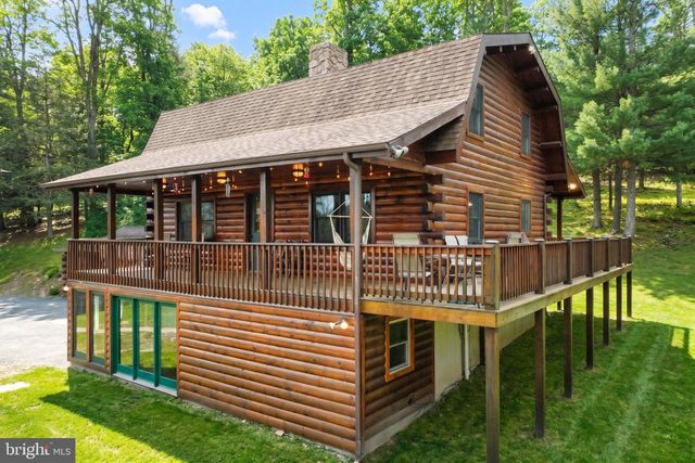 6398 CHAMBERSBURG RD, Fayetteville, PA 17222