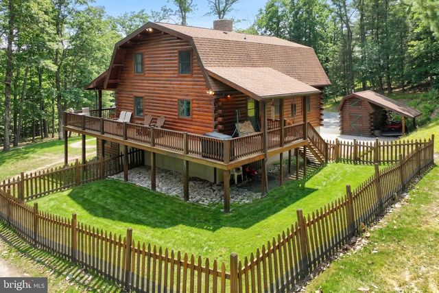 6398 CHAMBERSBURG RD, Fayetteville, PA 17222