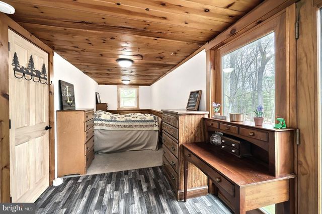 6398 CHAMBERSBURG RD, Fayetteville, PA 17222
