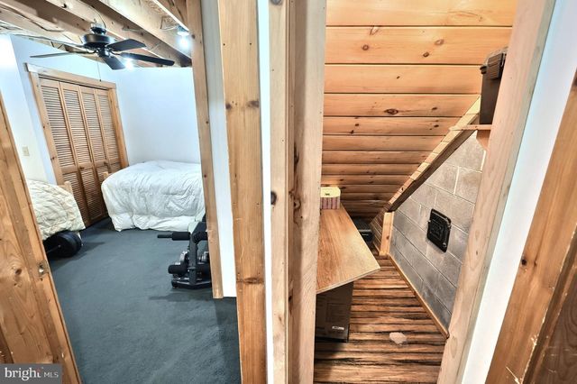 6398 CHAMBERSBURG RD, Fayetteville, PA 17222