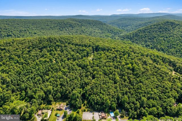 6398 CHAMBERSBURG RD, Fayetteville, PA 17222