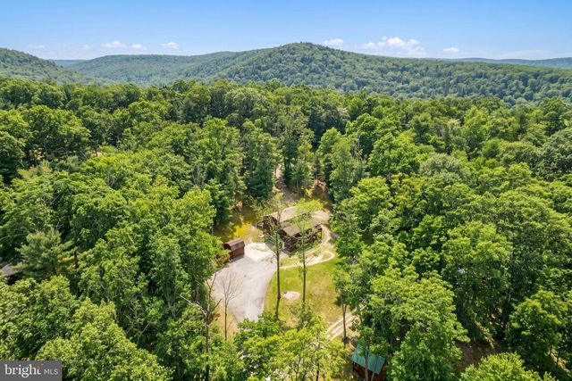 6398 CHAMBERSBURG RD, Fayetteville, PA 17222