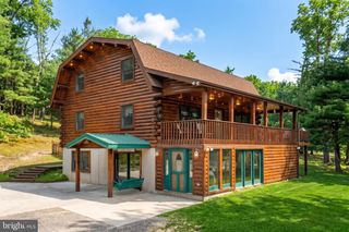 6398 CHAMBERSBURG RD, Fayetteville, PA 17222