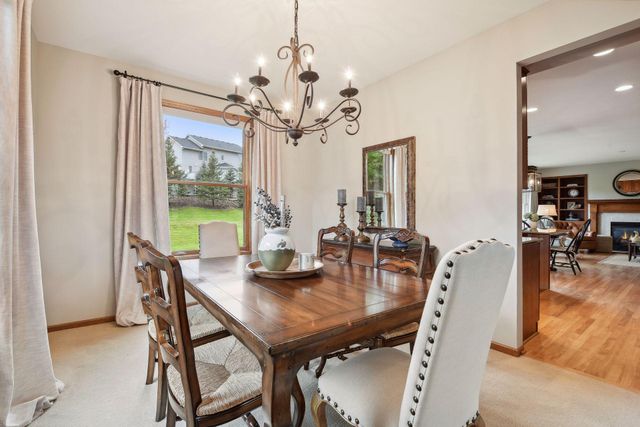 7645 Ridgeview Way, Chanhassen, MN 55317