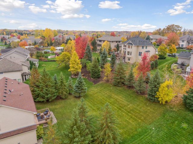 7645 Ridgeview Way, Chanhassen, MN 55317