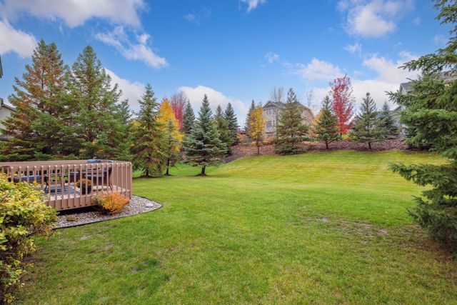 7645 Ridgeview Way, Chanhassen, MN 55317