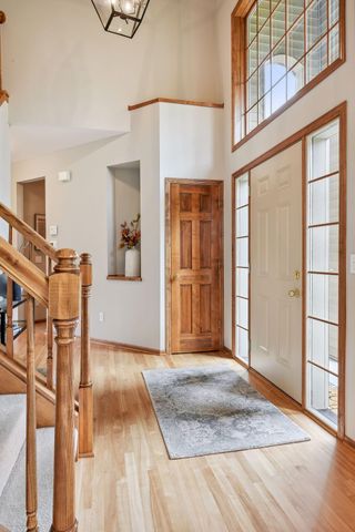 7645 Ridgeview Way, Chanhassen, MN 55317