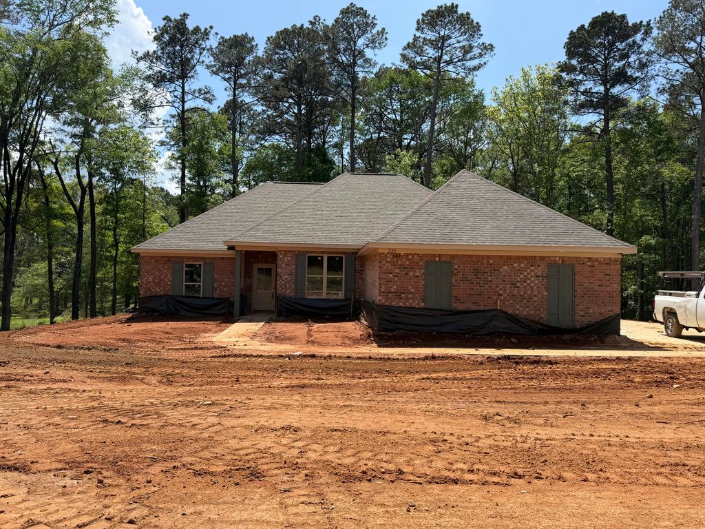 225 Walter Jones, Mendenhall, MS 39114