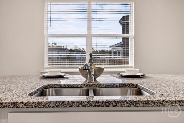 192 Coby Lane, Richmond Hill, GA 31324