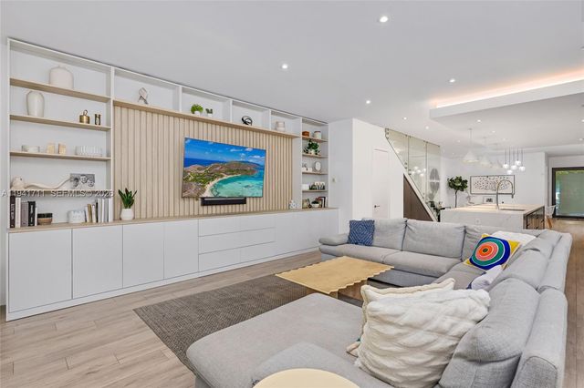 3222 Matilda St 3222, Miami, FL 33133