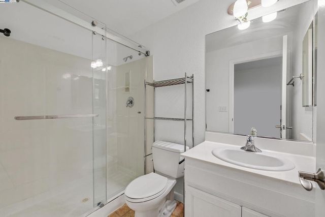 1594 Tucker St 56, Oakland, CA 94603