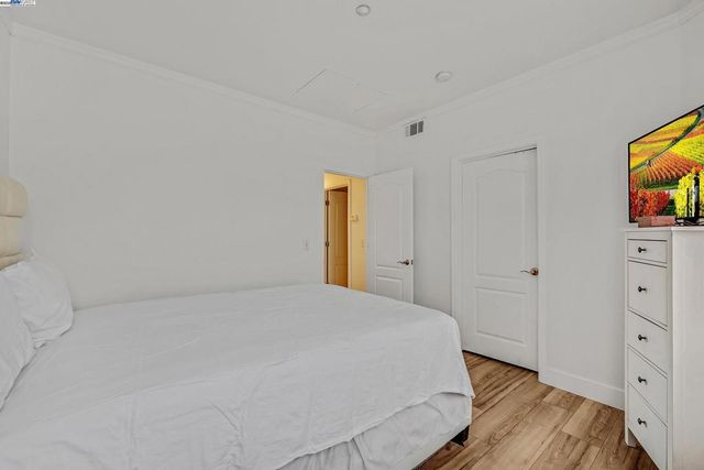 1594 Tucker St 56, Oakland, CA 94603