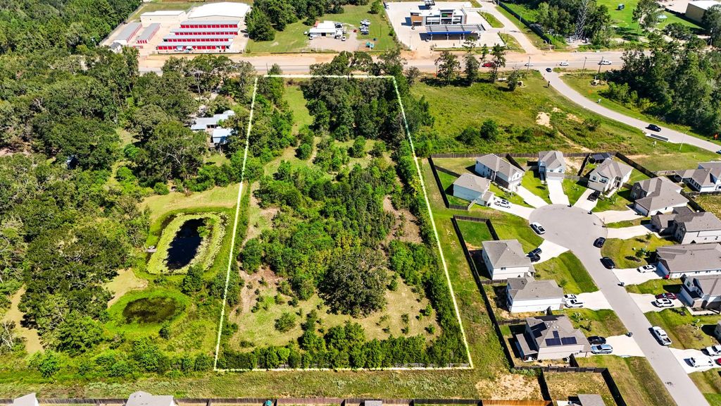 17652 Hwy 105 E, Conroe, TX 77306