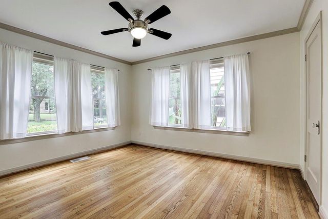 1927 South Boulevard, Houston, TX 77098