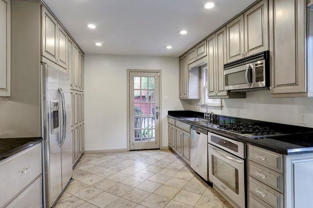 1927 South Boulevard, Houston, TX 77098