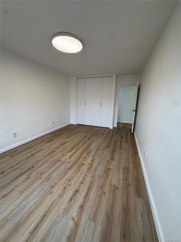 16 Lake Street 7B, White Plains, NY 10603