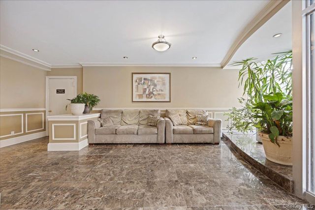 16 Lake Street 7B, White Plains, NY 10603