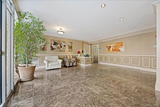 16 Lake Street 7B, White Plains, NY 10603