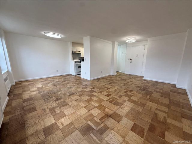 16 Lake Street 7B, White Plains, NY 10603