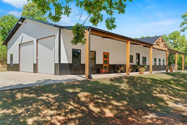 8784 N Harrah Road, Harrah, OK 73045