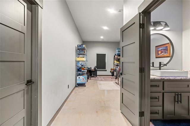 8784 N Harrah Road, Harrah, OK 73045