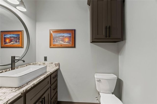 8784 N Harrah Road, Harrah, OK 73045