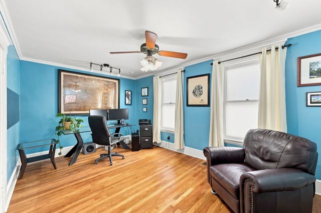 78 Oak St, Wakefield, MA 01880