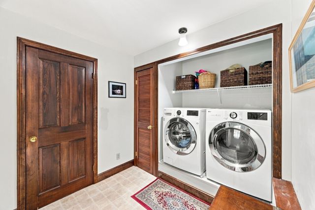 78 Oak St, Wakefield, MA 01880