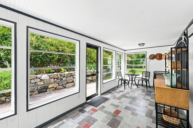 78 Oak St, Wakefield, MA 01880