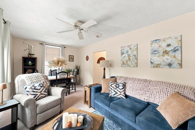 78 Oak St, Wakefield, MA 01880