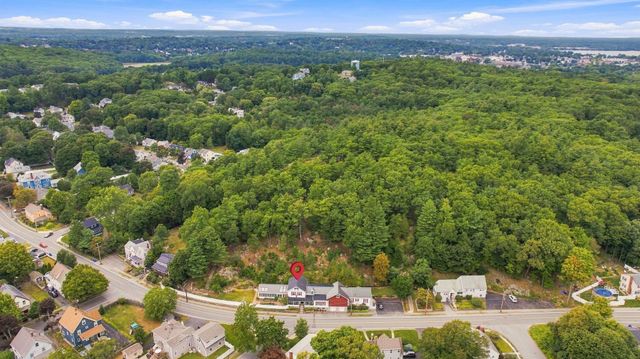 78 Oak St, Wakefield, MA 01880
