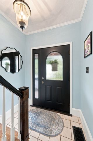 78 Oak St, Wakefield, MA 01880