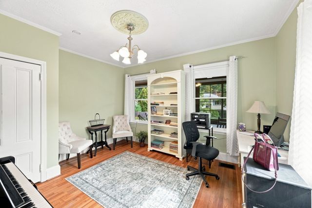 78 Oak St, Wakefield, MA 01880