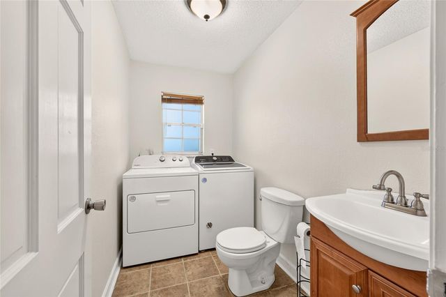 2124 NE 7TH STREET, Ocala, FL 34470