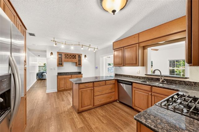 2124 NE 7TH STREET, Ocala, FL 34470
