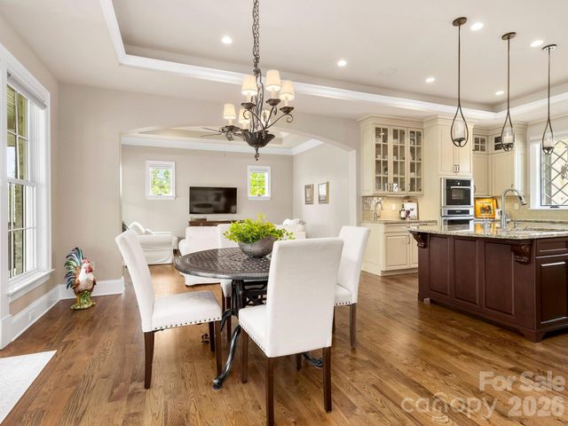 29 Stansbury Drive, Asheville, NC 28803
