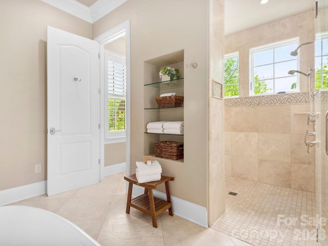 29 Stansbury Drive, Asheville, NC 28803