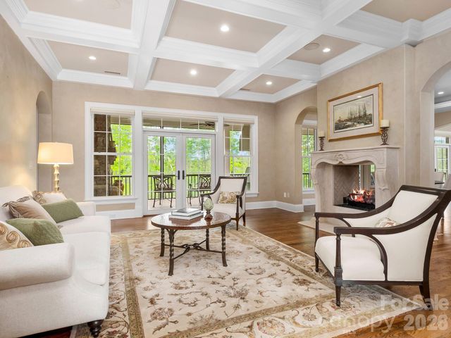 29 Stansbury Drive, Asheville, NC 28803
