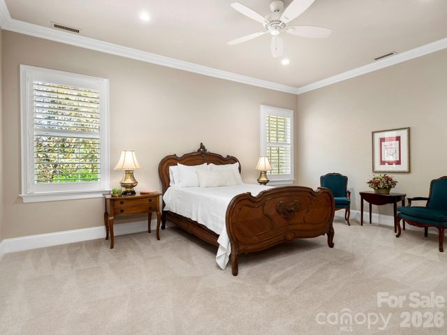 29 Stansbury Drive, Asheville, NC 28803