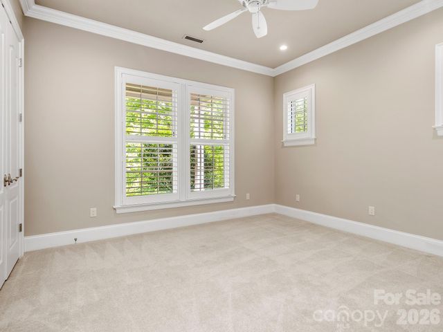 29 Stansbury Drive, Asheville, NC 28803
