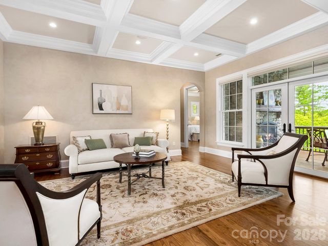 29 Stansbury Drive, Asheville, NC 28803