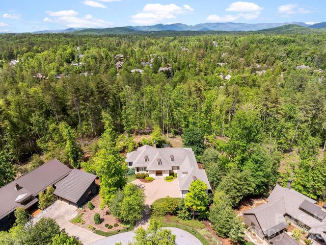 29 Stansbury Drive, Asheville, NC 28803