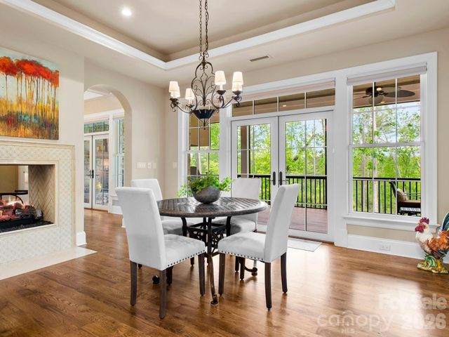 29 Stansbury Drive, Asheville, NC 28803