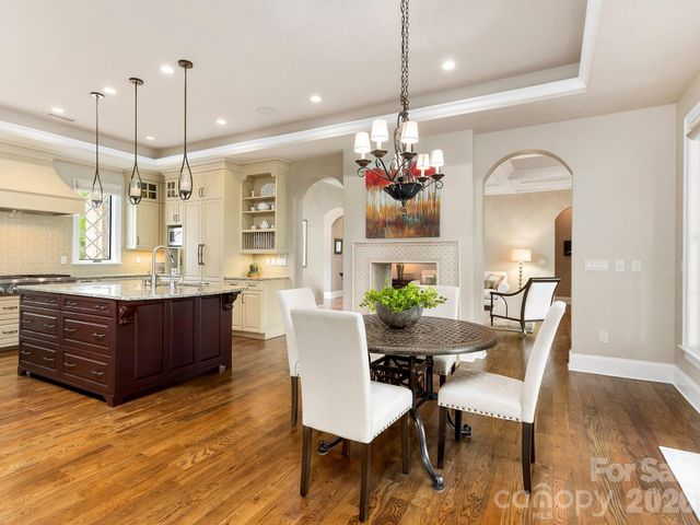 29 Stansbury Drive, Asheville, NC 28803