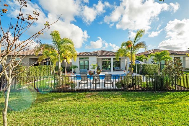 7715 Seacoast Dr, Parkland, FL 33067