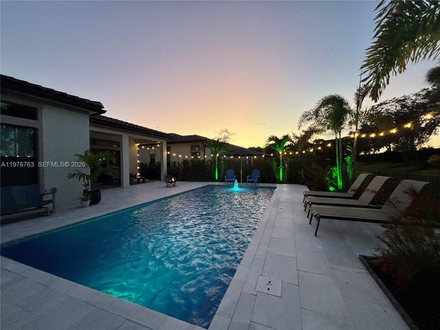 7715 Seacoast Dr, Parkland, FL 33067